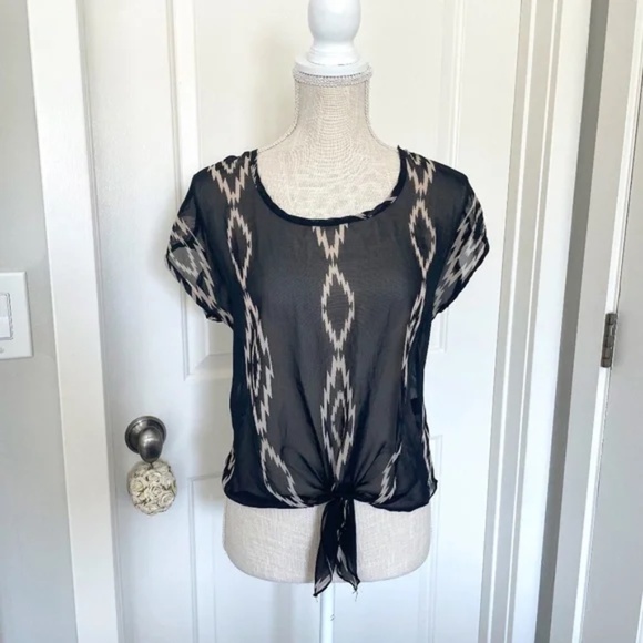 Papaya | Made In USA Black Sheer Lace Top with Embroidered Cream Back | Size M - Picture 1 of 9